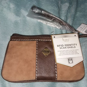 NWT B.O.C. Leather and Suede Wristlet